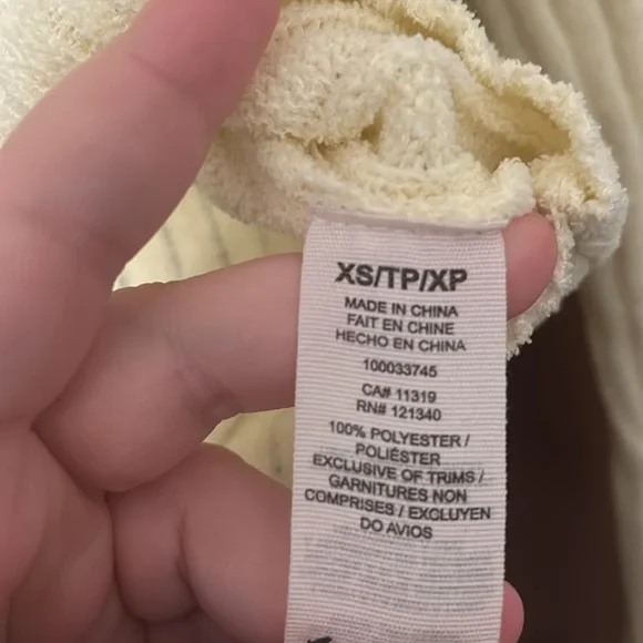 Garage Cropped Sweater - Picture 4 of 5